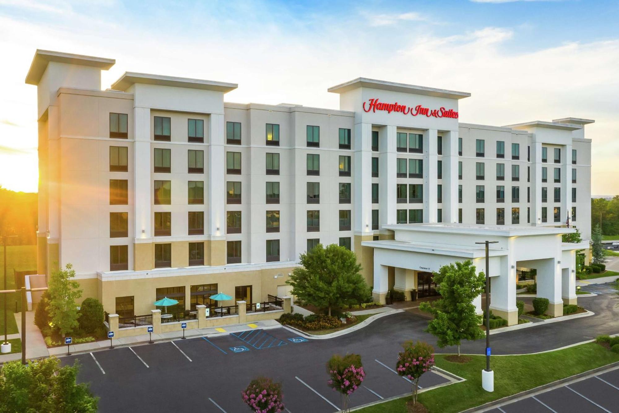 Hampton Inn & Suites Chattanooga/Hamilton Place Exterior photo